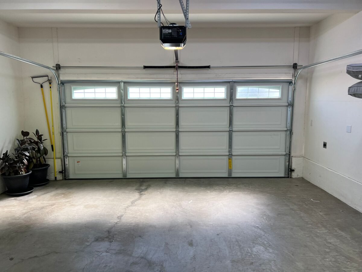 non-insulated-garage-door-los-angeles